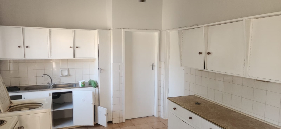 8 Bedroom Property for Sale in Honingnestkrans Gauteng