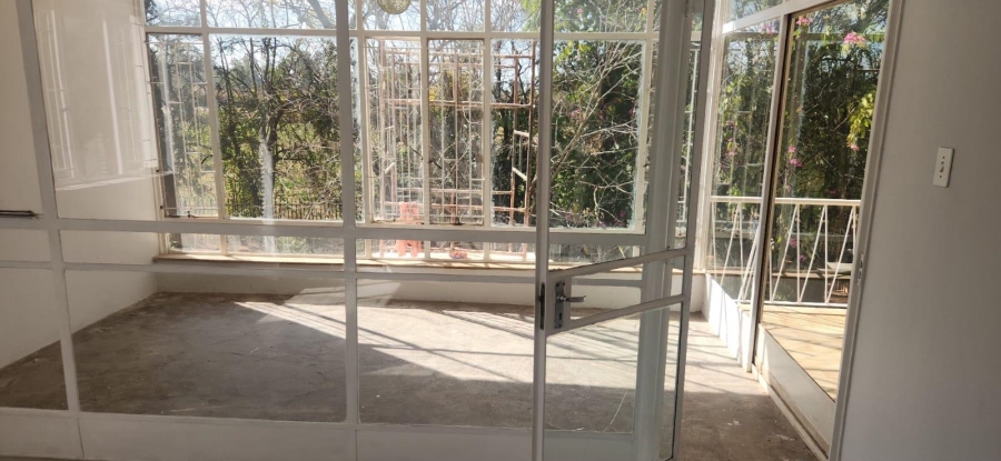 8 Bedroom Property for Sale in Honingnestkrans Gauteng