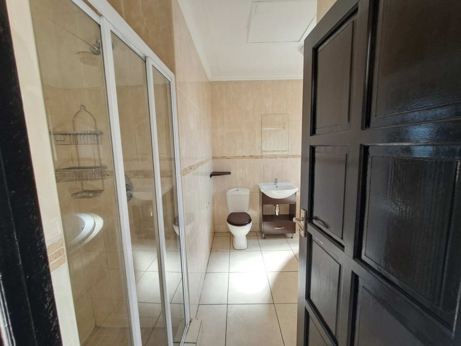 To Let 3 Bedroom Property for Rent in Rua Vista Gauteng