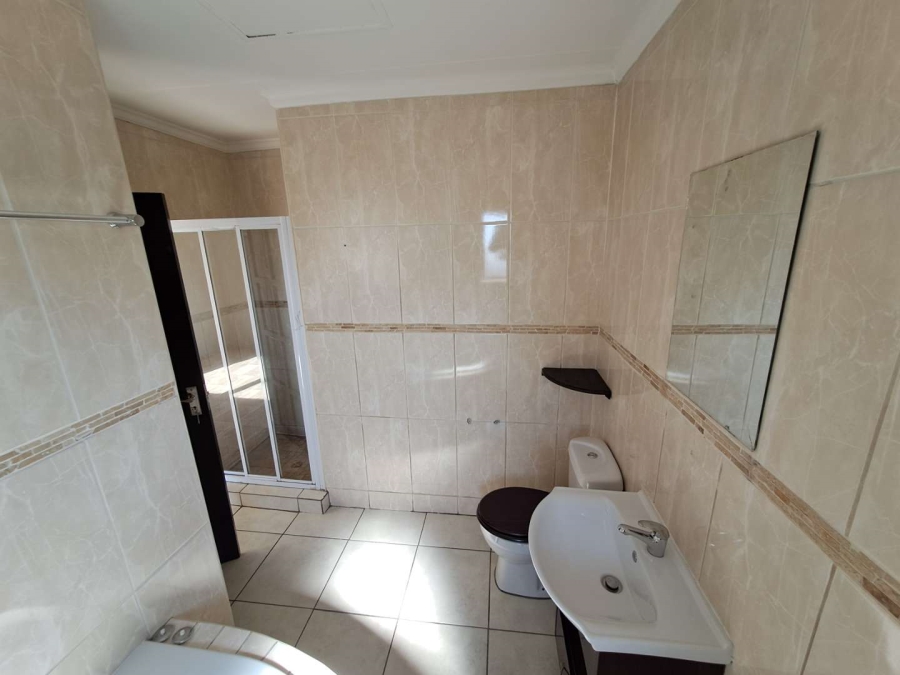 To Let 3 Bedroom Property for Rent in Rua Vista Gauteng