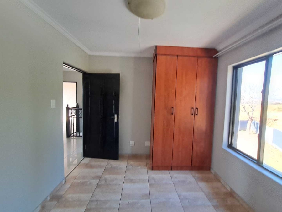 To Let 3 Bedroom Property for Rent in Rua Vista Gauteng