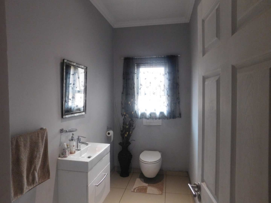 3 Bedroom Property for Sale in Heuwelsig Estate Gauteng