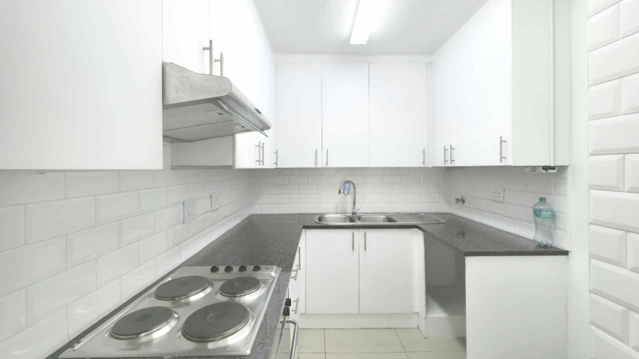 2 Bedroom Property for Sale in Strathavon Gauteng