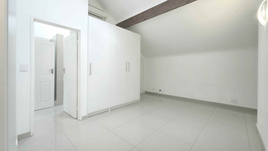2 Bedroom Property for Sale in Strathavon Gauteng