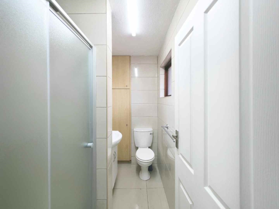 2 Bedroom Property for Sale in Strathavon Gauteng