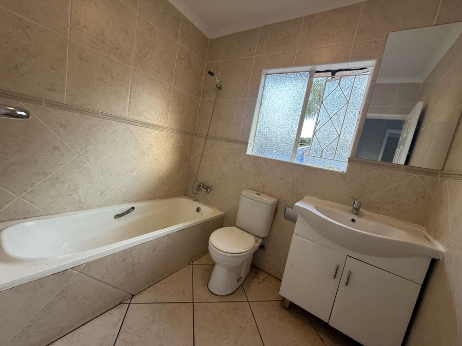 To Let 3 Bedroom Property for Rent in Sundowner Gauteng