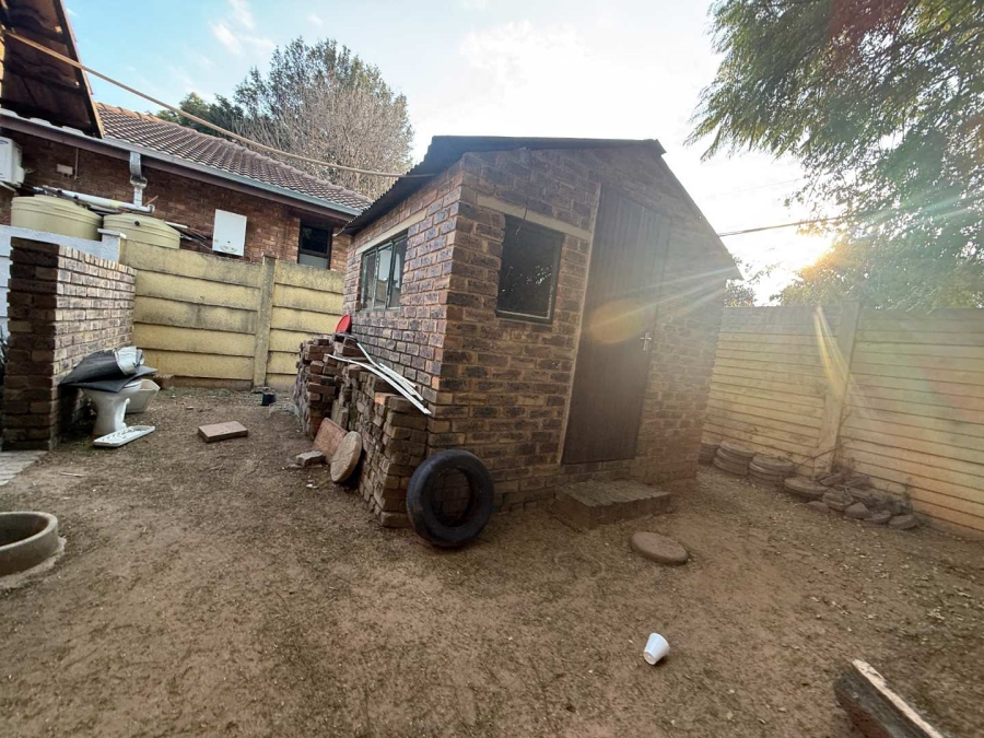 To Let 3 Bedroom Property for Rent in Sundowner Gauteng