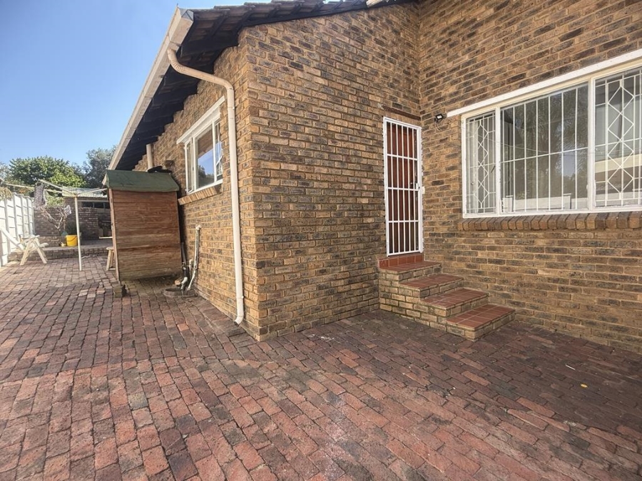 3 Bedroom Property for Sale in Sundowner Gauteng