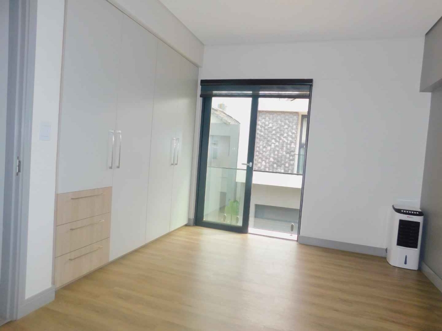To Let 3 Bedroom Property for Rent in Bryanston Gauteng
