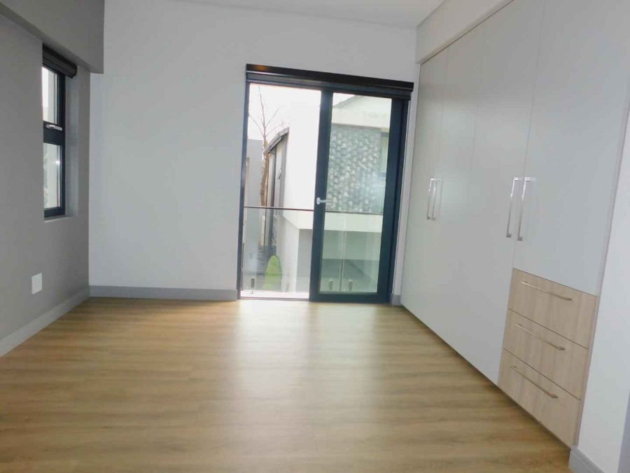 To Let 3 Bedroom Property for Rent in Bryanston Gauteng