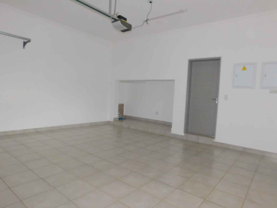 To Let 3 Bedroom Property for Rent in Bryanston Gauteng