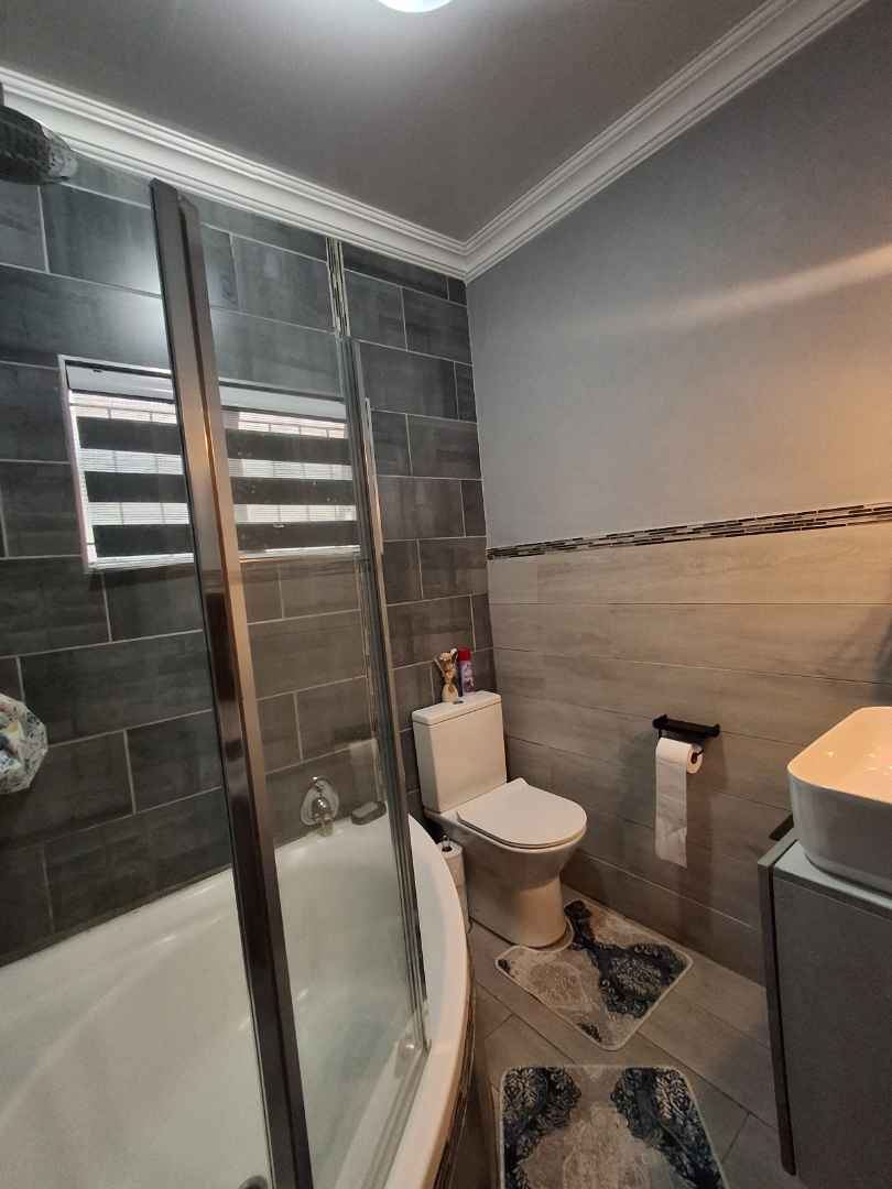 2 Bedroom Property for Sale in Kempton Park Gauteng