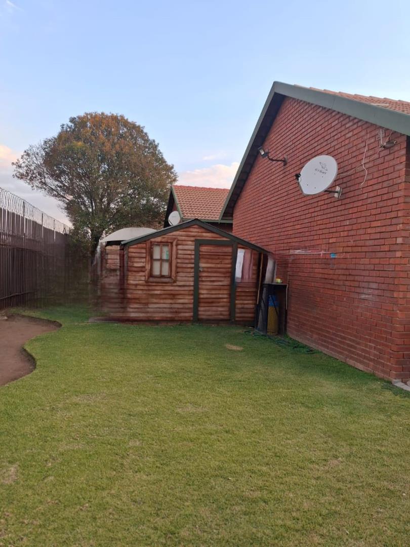 2 Bedroom Property for Sale in Kempton Park Gauteng