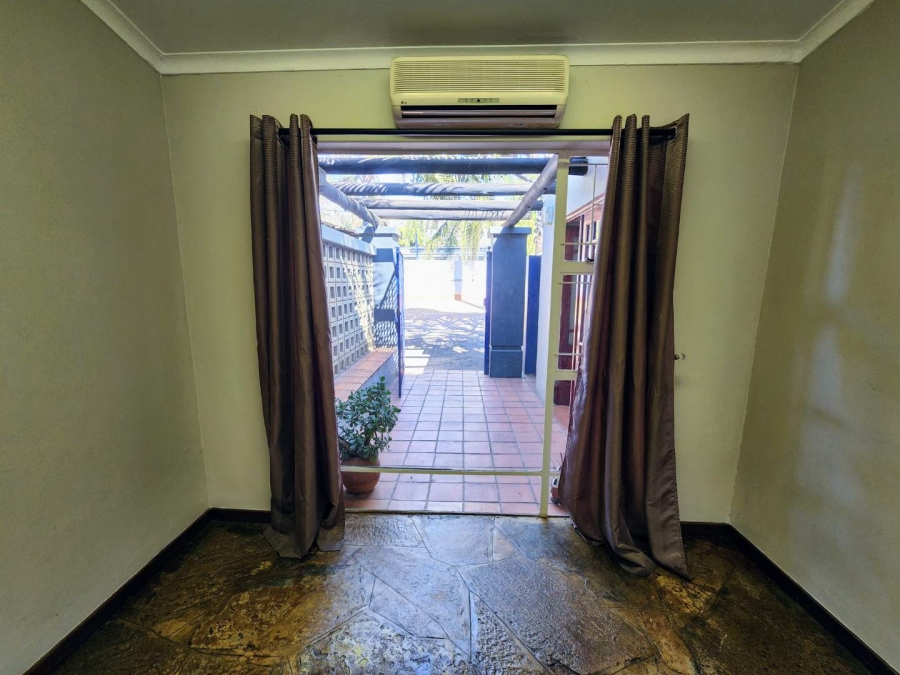 4 Bedroom Property for Sale in Sinoville Gauteng