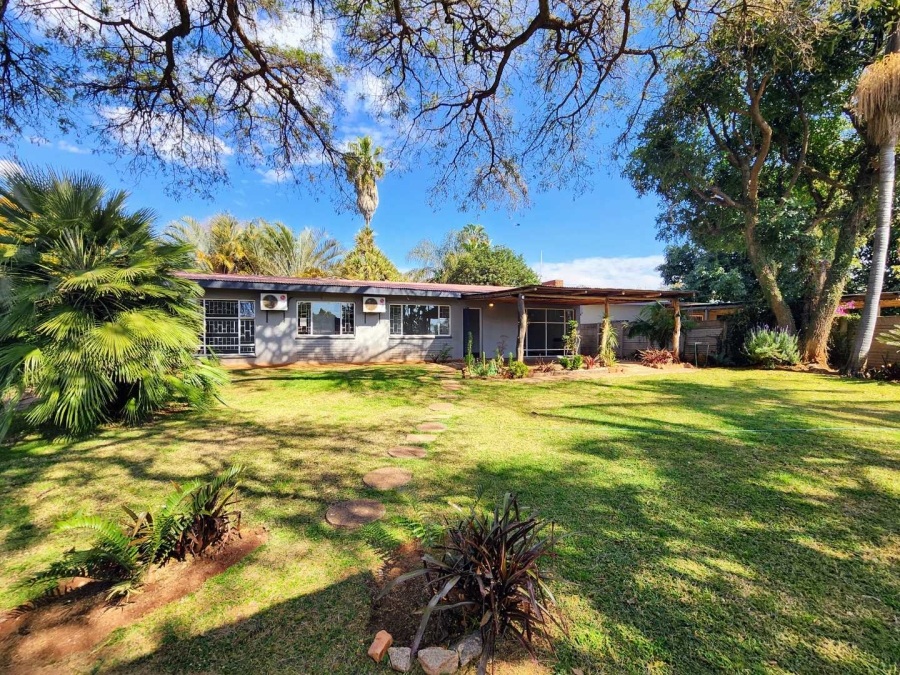 4 Bedroom Property for Sale in Sinoville Gauteng