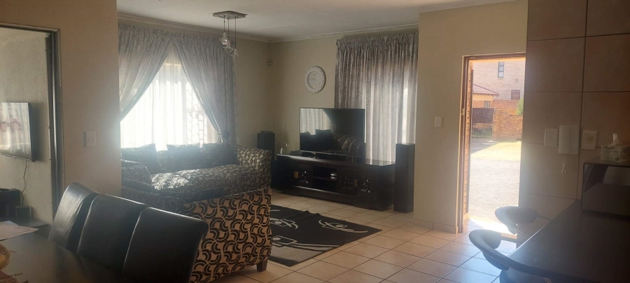 3 Bedroom Property for Sale in Elandshaven Gauteng