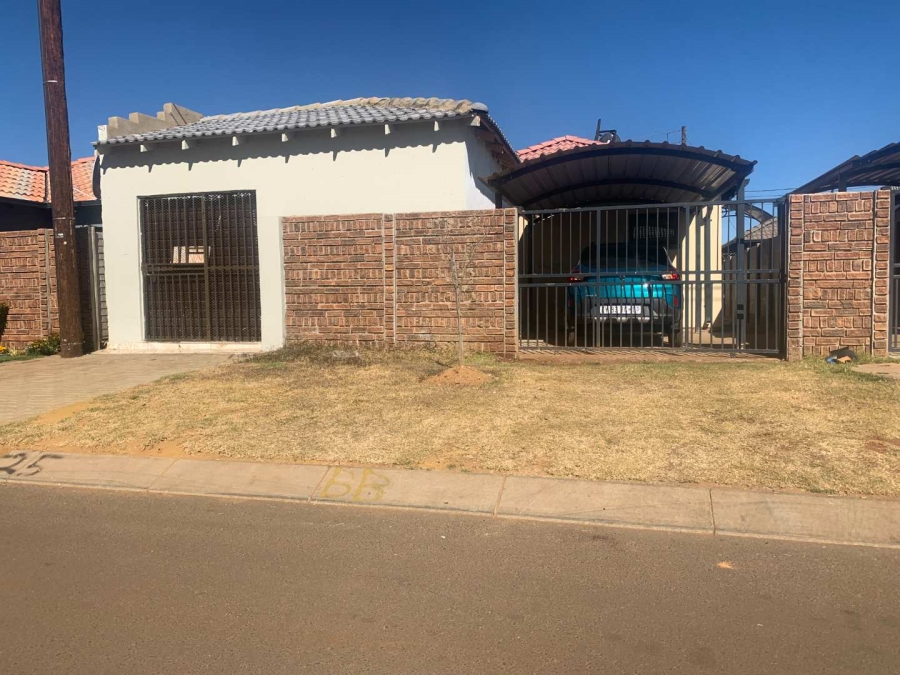 2 Bedroom Property for Sale in Protea Glen Gauteng