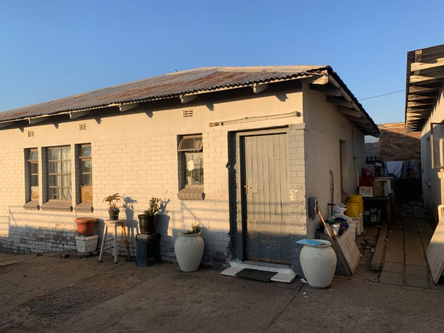 2 Bedroom Property for Sale in South Hills Gauteng