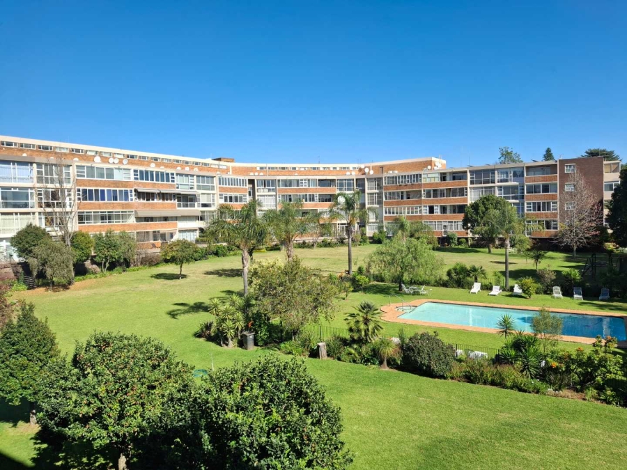 To Let 3 Bedroom Property for Rent in Illovo Gauteng