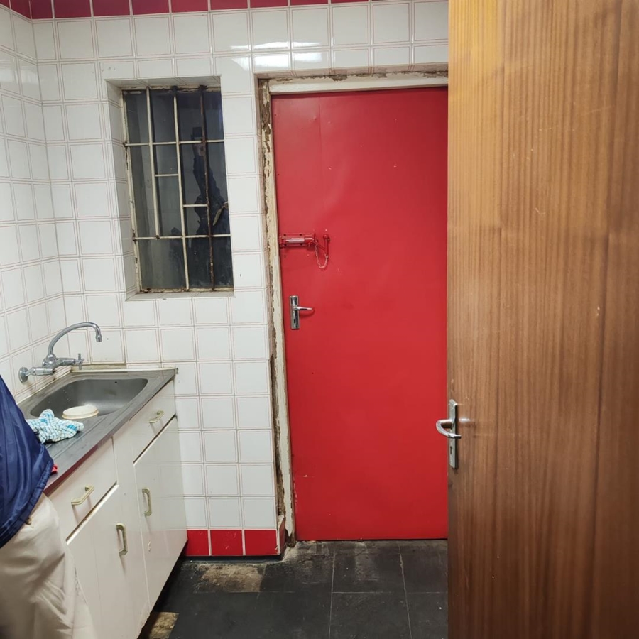 To Let commercial Property for Rent in Johannesburg Central Gauteng