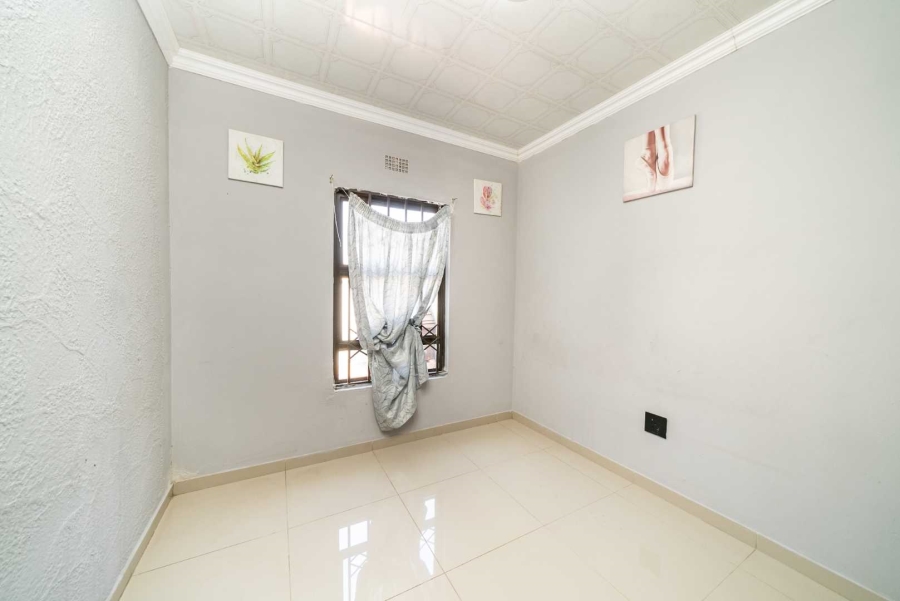4 Bedroom Property for Sale in Windmill Park Gauteng