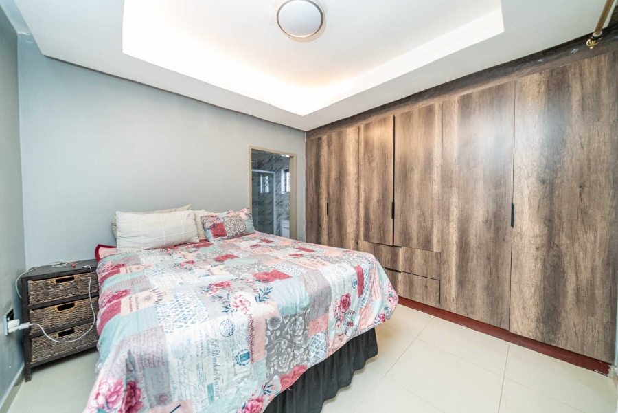 4 Bedroom Property for Sale in Windmill Park Gauteng