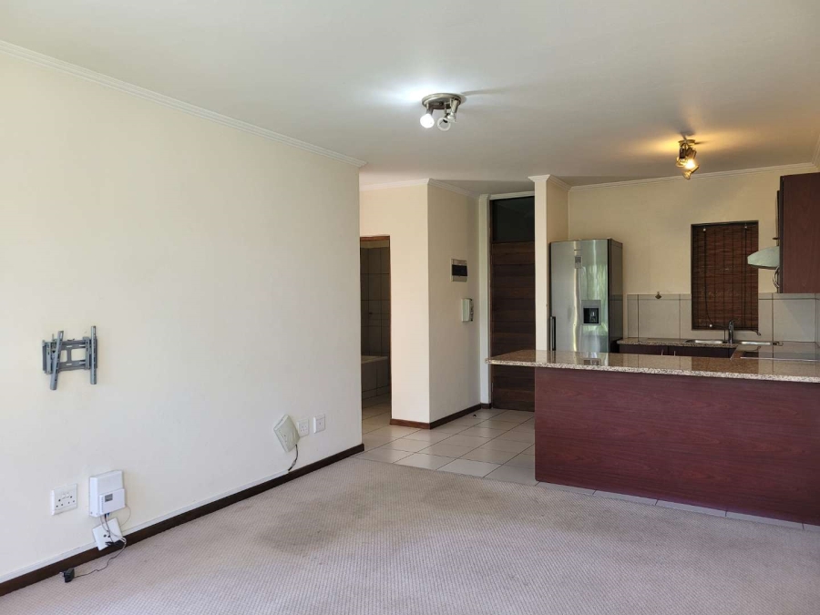 To Let 2 Bedroom Property for Rent in Jackal Creek Golf Estate Gauteng