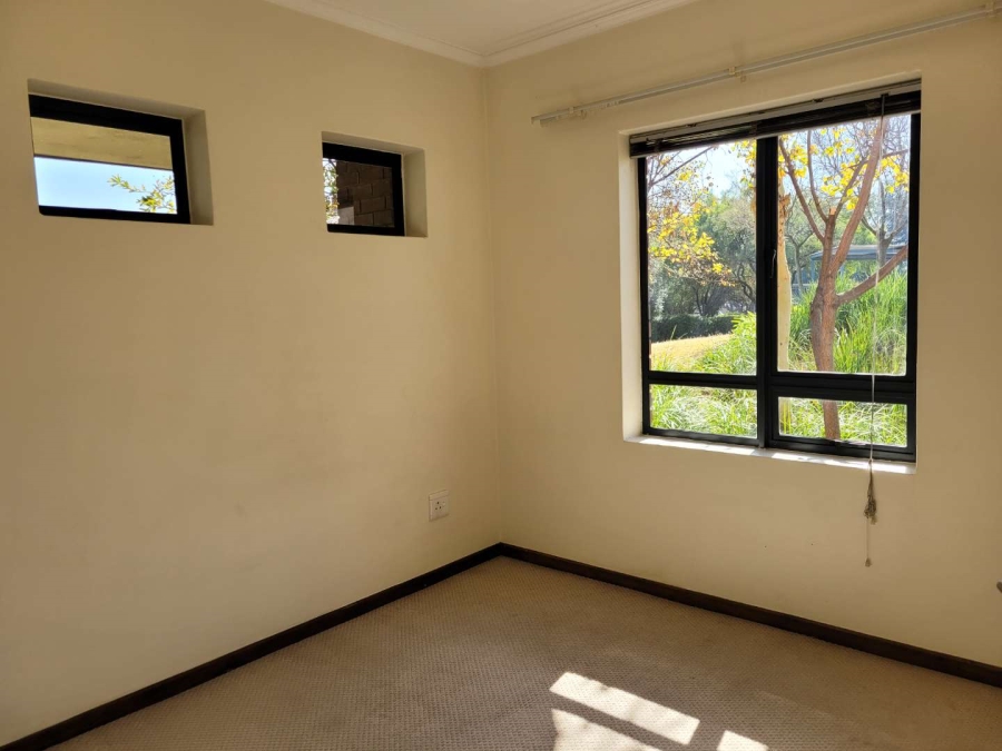 To Let 2 Bedroom Property for Rent in Jackal Creek Golf Estate Gauteng