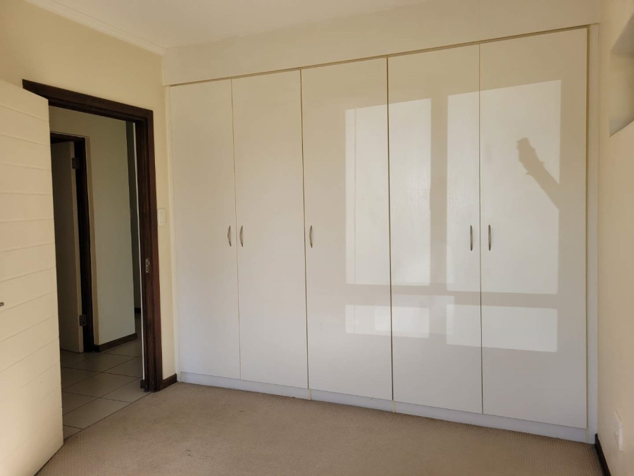 To Let 2 Bedroom Property for Rent in Jackal Creek Golf Estate Gauteng