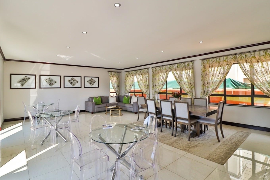 To Let 3 Bedroom Property for Rent in Broadacres Gauteng