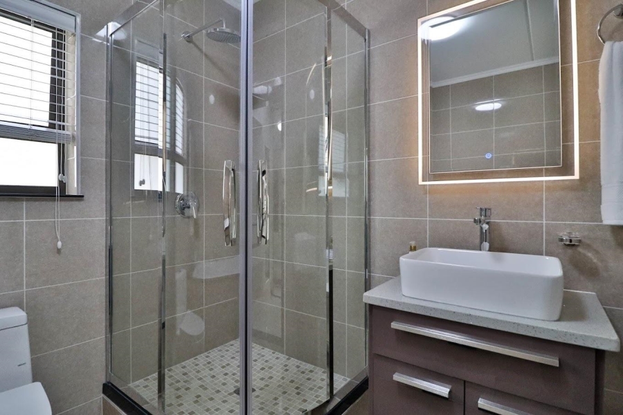 To Let 3 Bedroom Property for Rent in Broadacres Gauteng