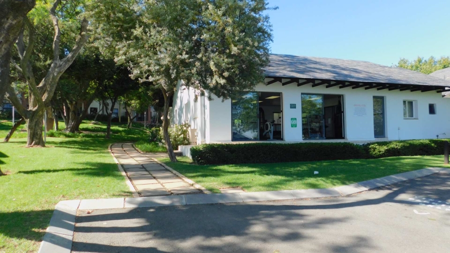 To Let 2 Bedroom Property for Rent in Bryanston Gauteng