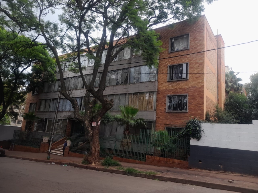 1 Bedroom Property for Sale in Yeoville Gauteng