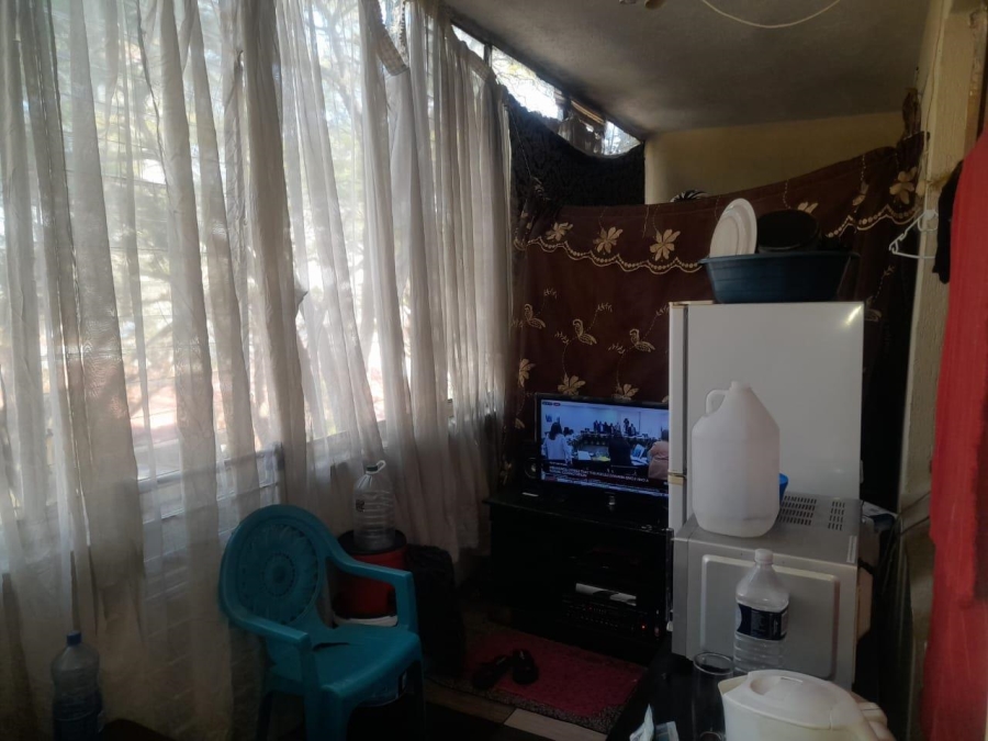 1 Bedroom Property for Sale in Yeoville Gauteng