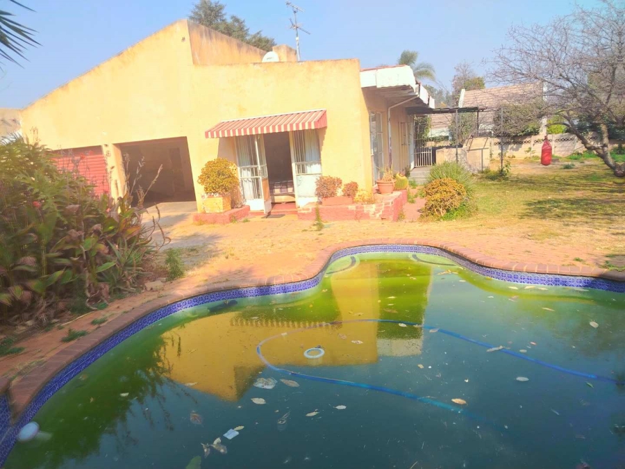 3 Bedroom Property for Sale in Glen Marais Gauteng
