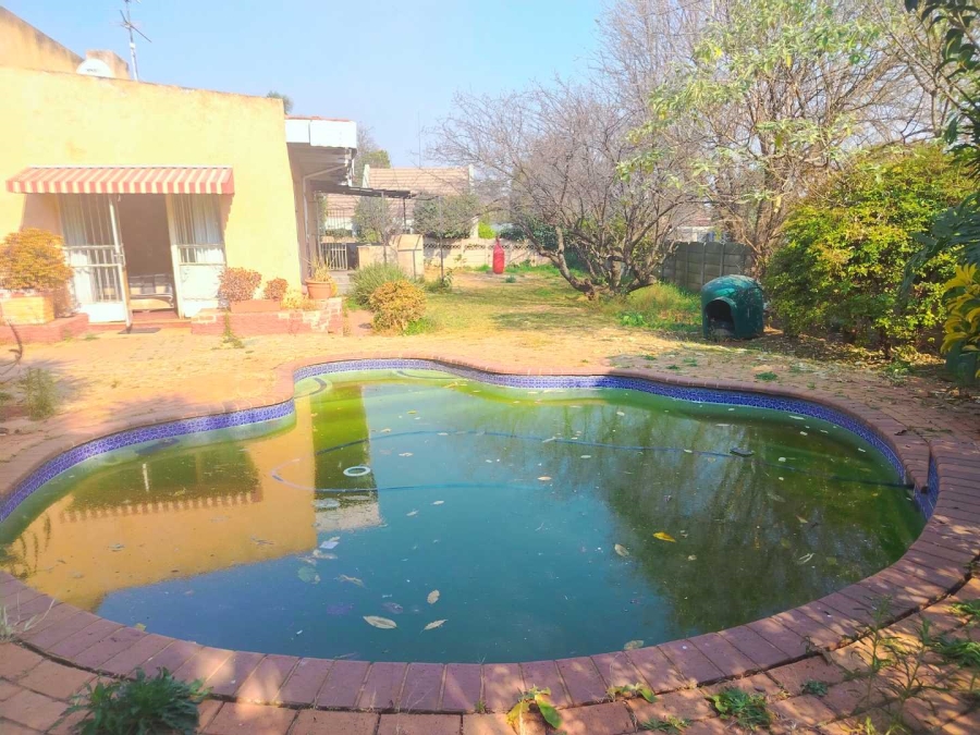 3 Bedroom Property for Sale in Glen Marais Gauteng