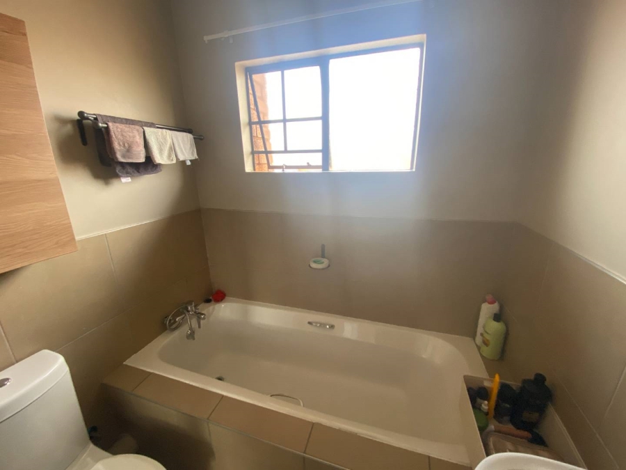 2 Bedroom Property for Sale in Sagewood Gauteng