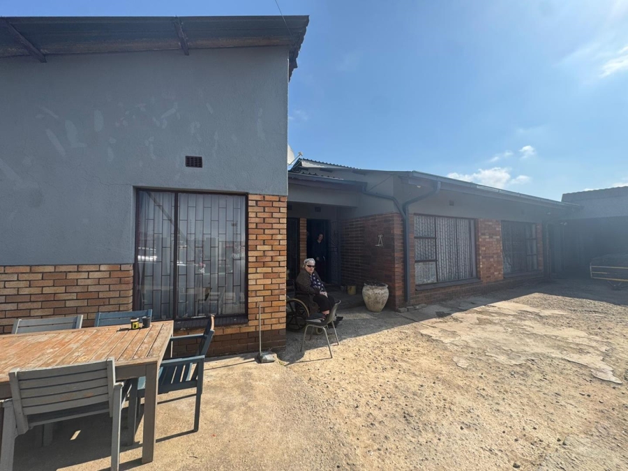 4 Bedroom Property for Sale in Krugersdorp West Gauteng
