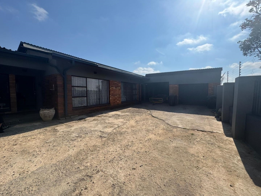4 Bedroom Property for Sale in Krugersdorp West Gauteng