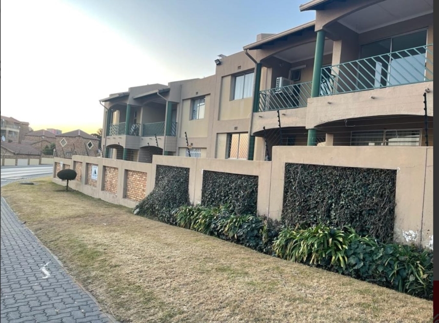 2 Bedroom Property for Sale in Winchester Hills Ext 3 Gauteng