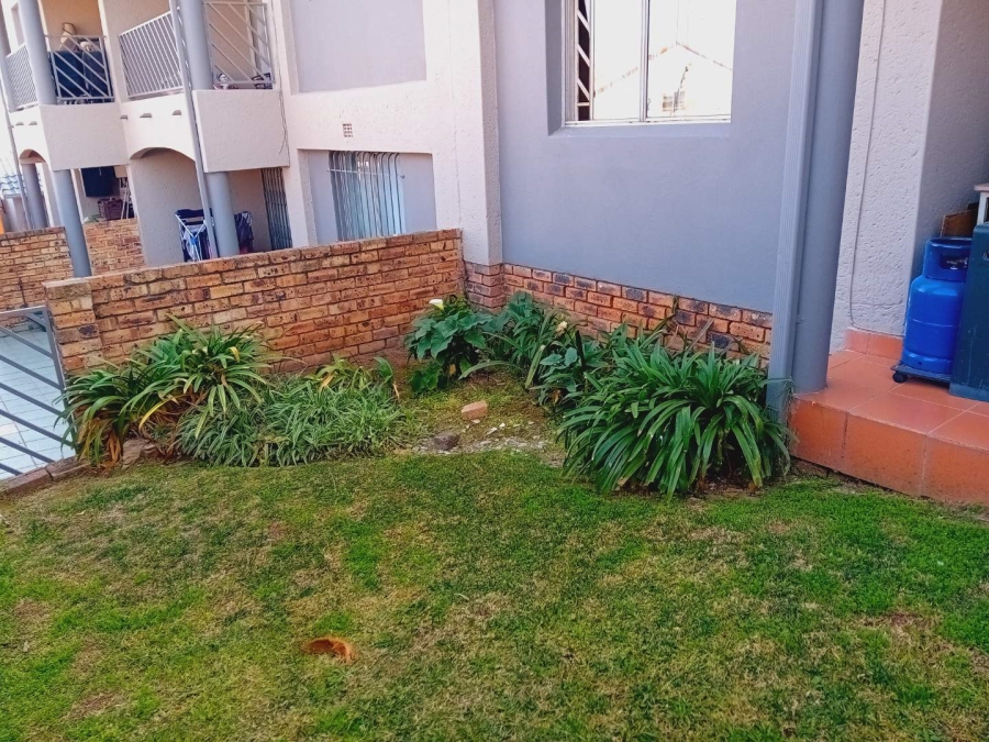 2 Bedroom Property for Sale in Winchester Hills Ext 3 Gauteng