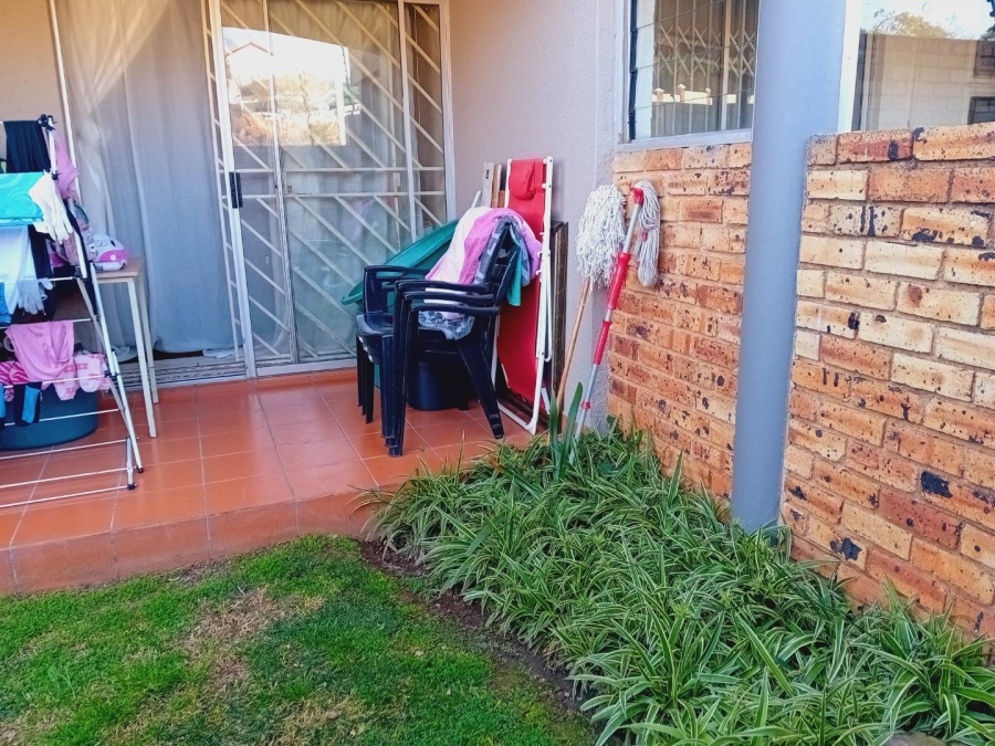 2 Bedroom Property for Sale in Winchester Hills Ext 3 Gauteng