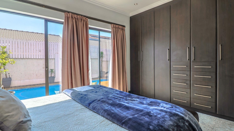 4 Bedroom Property for Sale in New Redruth Gauteng