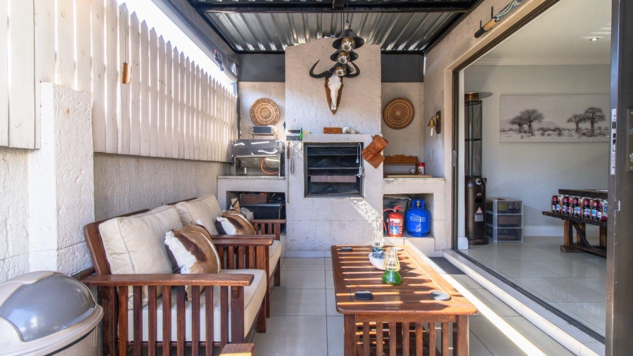 4 Bedroom Property for Sale in New Redruth Gauteng