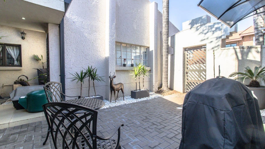 4 Bedroom Property for Sale in New Redruth Gauteng