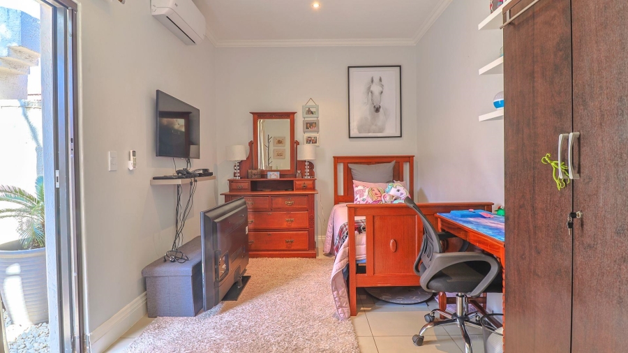 4 Bedroom Property for Sale in New Redruth Gauteng