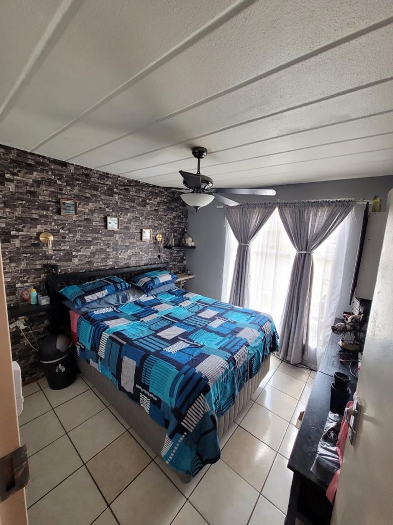 3 Bedroom Property for Sale in Verwoerdpark Gauteng