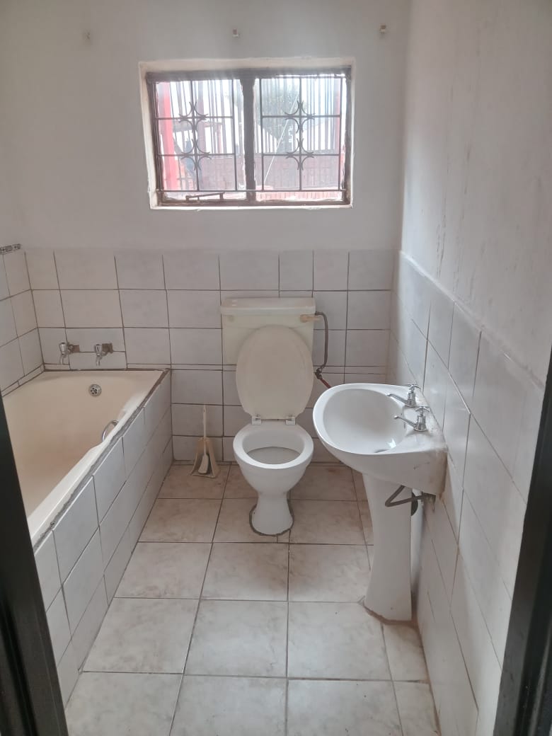 3 Bedroom Property for Sale in Winterveldt Gauteng