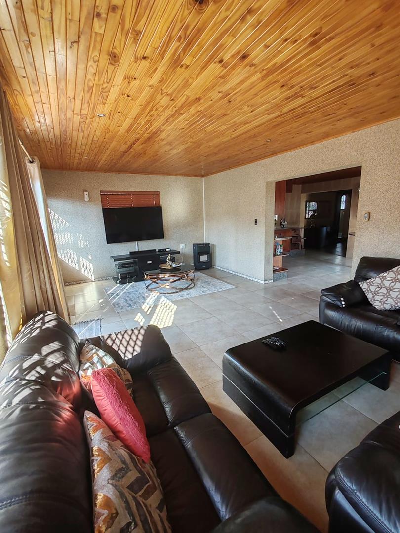 4 Bedroom Property for Sale in The Reeds Gauteng