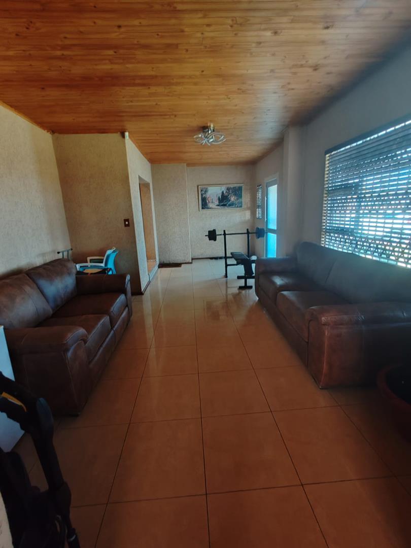 4 Bedroom Property for Sale in The Reeds Gauteng
